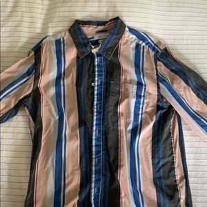 Urban long sleeve shirt